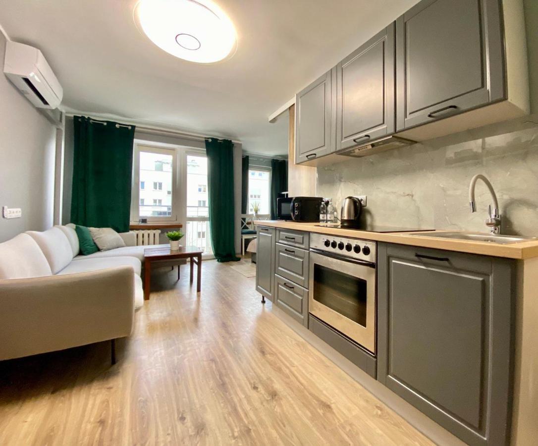 K22 Al Jana Pawla II Apartments 1 วอร์ซอ ภายนอก รูปภาพ
