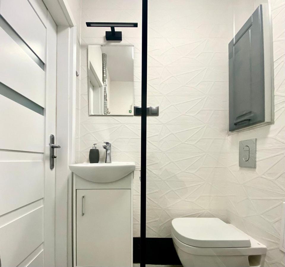 K22 Al Jana Pawla II Apartments 1 วอร์ซอ ภายนอก รูปภาพ
