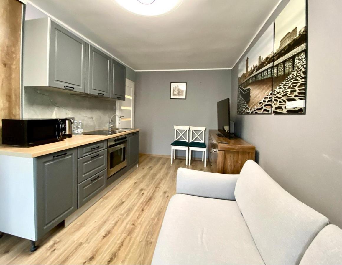 K22 Al Jana Pawla II Apartments 1 วอร์ซอ ภายนอก รูปภาพ